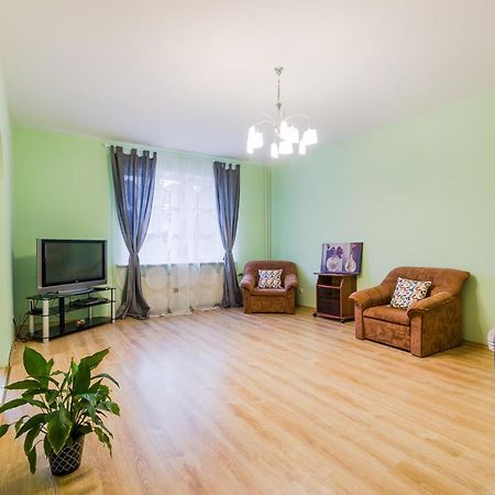 פושקין Apartment On Krasnoy Zvezdy 8 מראה חיצוני תמונה